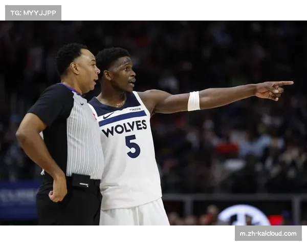 阿努诺比0失误攻防俱佳 成为本赛季第三位30+5+5+4断且命中5+三分球员